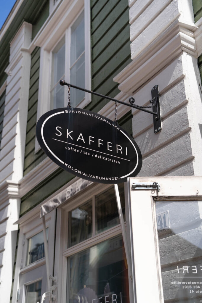 Skafferi siirtomaatavarakauppa - Vanha Porvoo - ulkoa